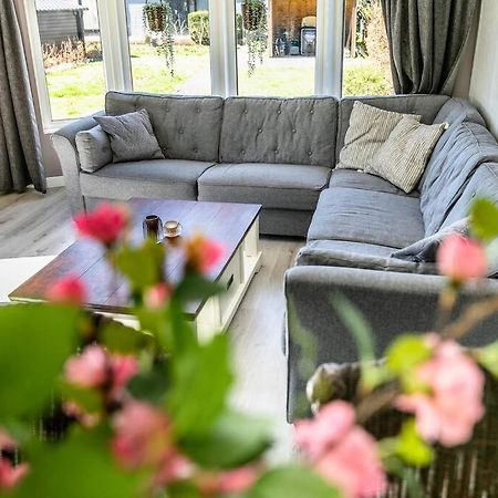 הוילה פוטן 4-Pers. Chalet Met Eigen Parkeerplaats In Veluwe מראה חיצוני תמונה