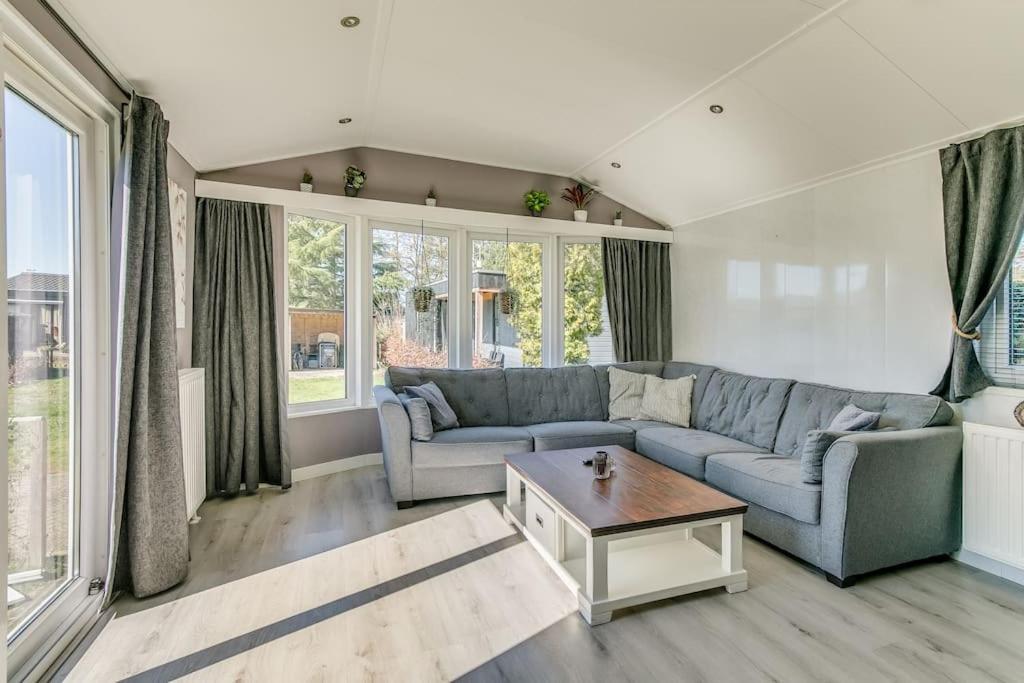 הוילה פוטן 4-Pers. Chalet Met Eigen Parkeerplaats In Veluwe מראה חיצוני תמונה